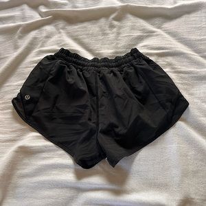 Black lululemon shorts hotty hot 2.5” size 6